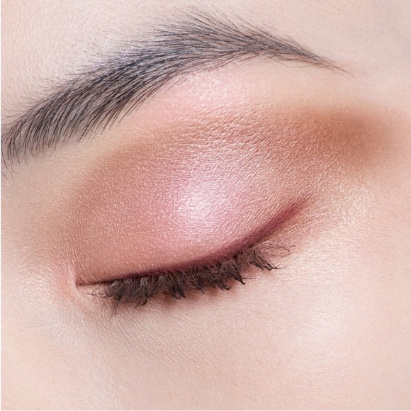 DIOR Diorshow 5 Couleurs Limited
Edition Palette 5 Eyeshadows 683 Rouge Saga NWT - Picture 13 of 16